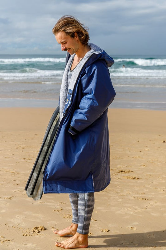 Toasty Navy weatherproof, cosy and multifunctional jacket for all outdoor activities. Fully lined with thick, soft, moisture wicking fleece that acts as a blanket to keep your core warm and dry even during the coldest winter months.